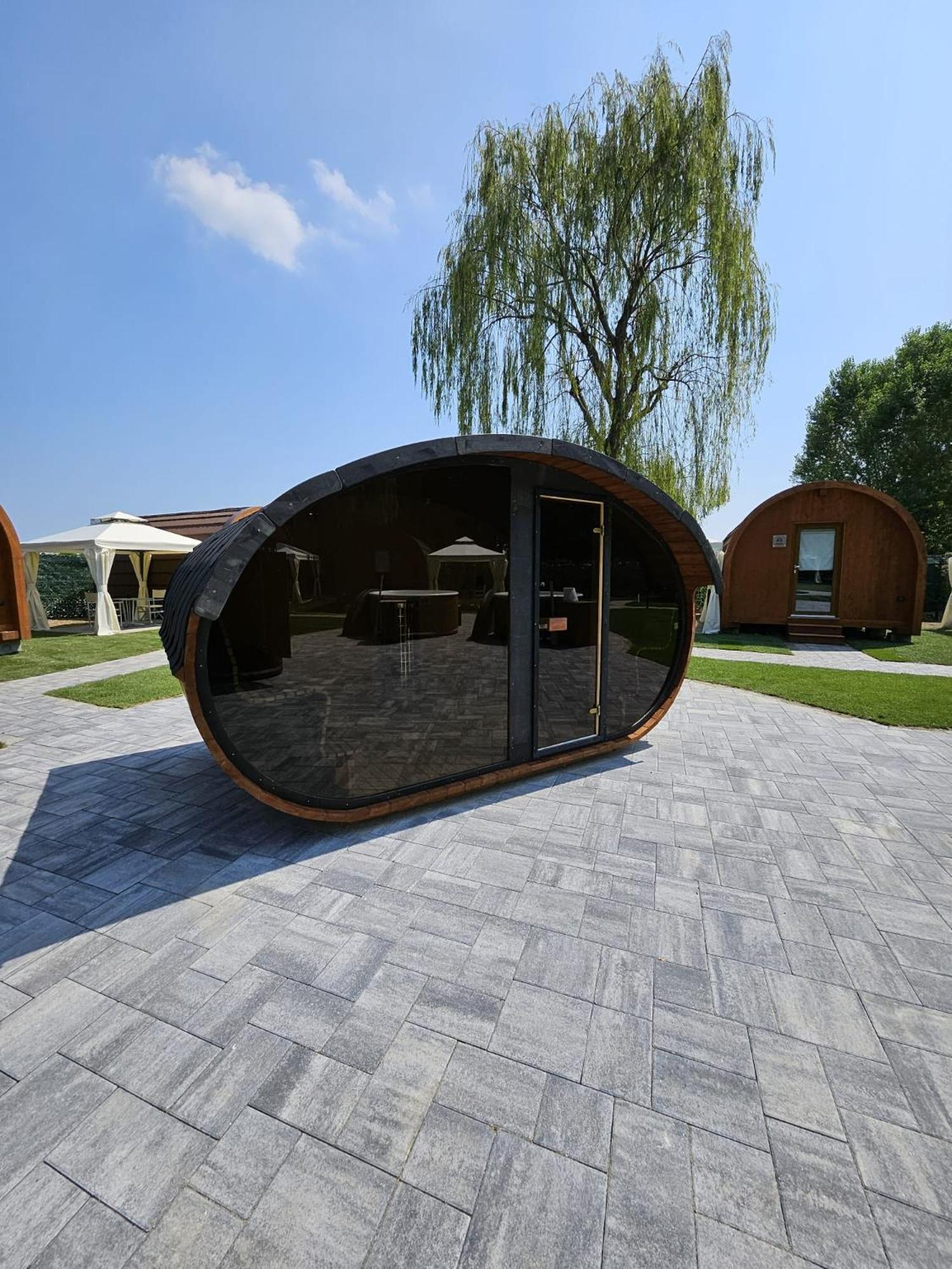 Vicolungo Glamour Lodge & Spa - Free Spa Hot Tub E Sauna ภายนอก รูปภาพ