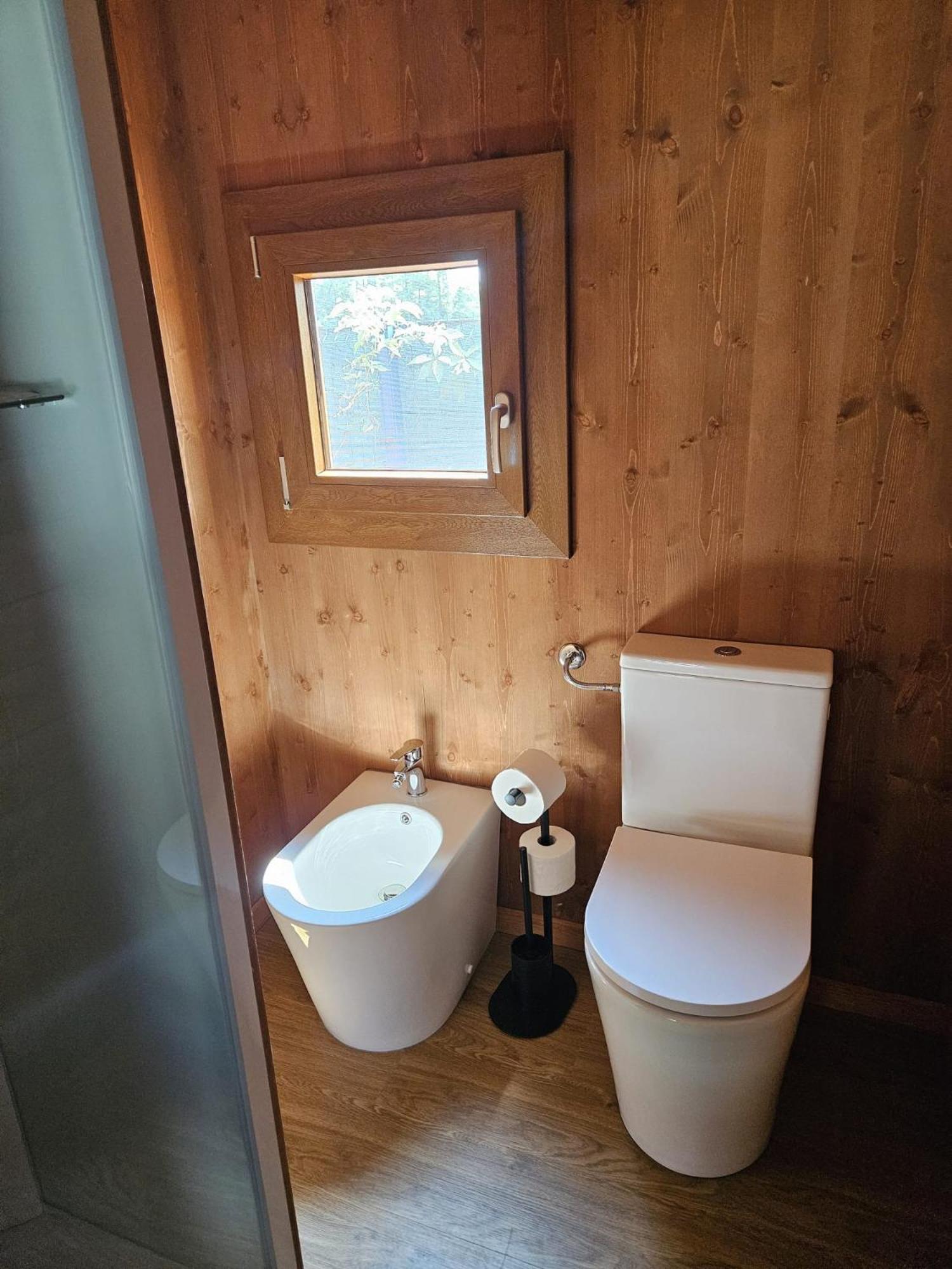 Vicolungo Glamour Lodge & Spa - Free Spa Hot Tub E Sauna ภายนอก รูปภาพ