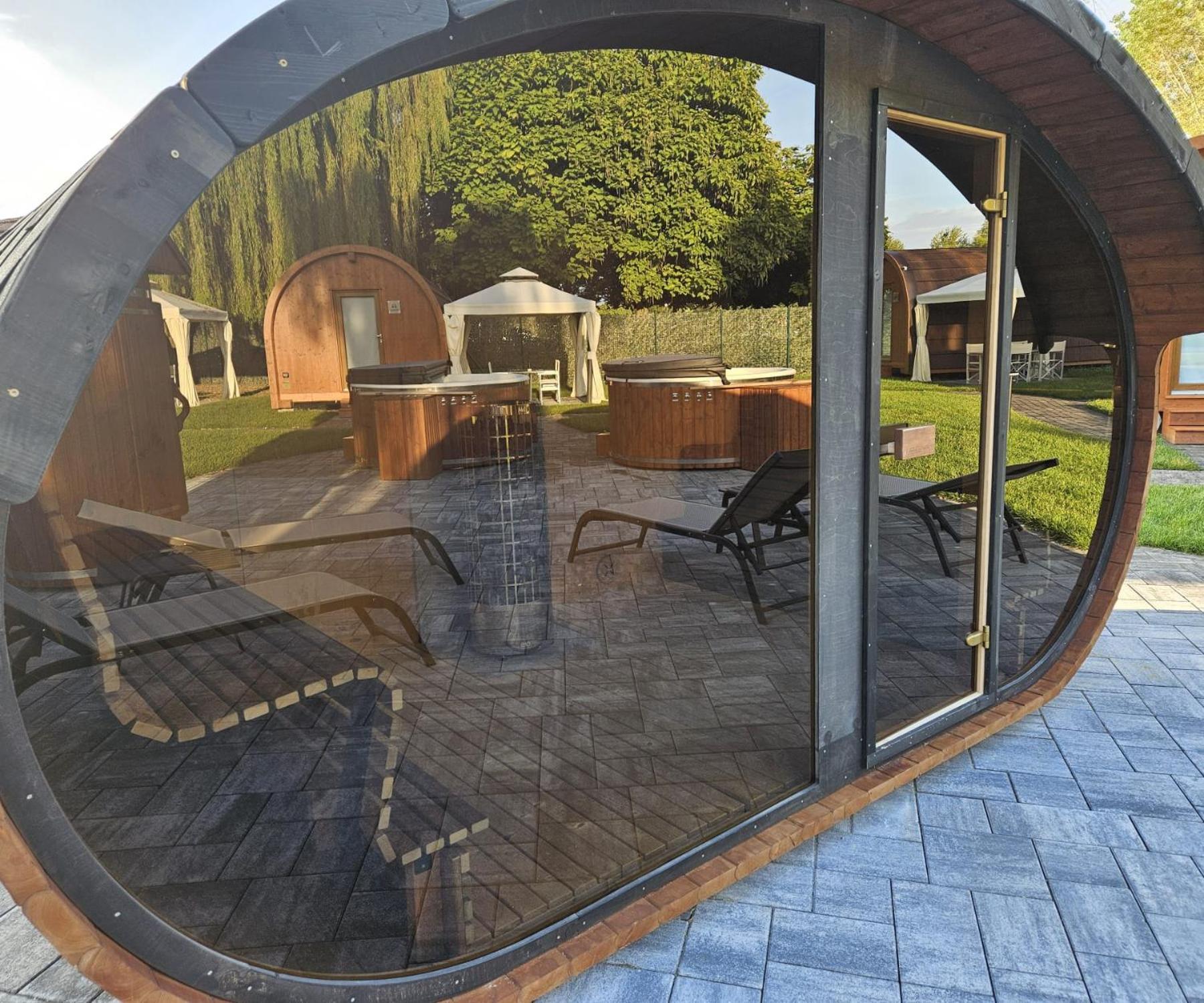 Vicolungo Glamour Lodge & Spa - Free Spa Hot Tub E Sauna ภายนอก รูปภาพ